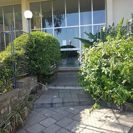 Letizia Vista Mare-wi-fi-box Auto Incluso Appartement
