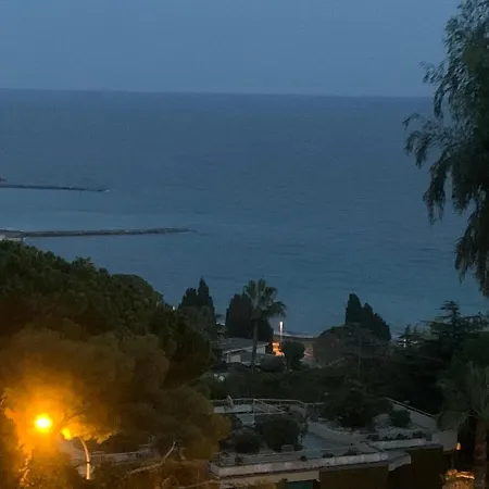 Apartment Letizia Vista Mare-wi-fi-box Auto Incluso *