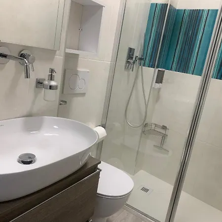 Letizia Vista Mare-wi-fi-box Auto Incluso Appartement *